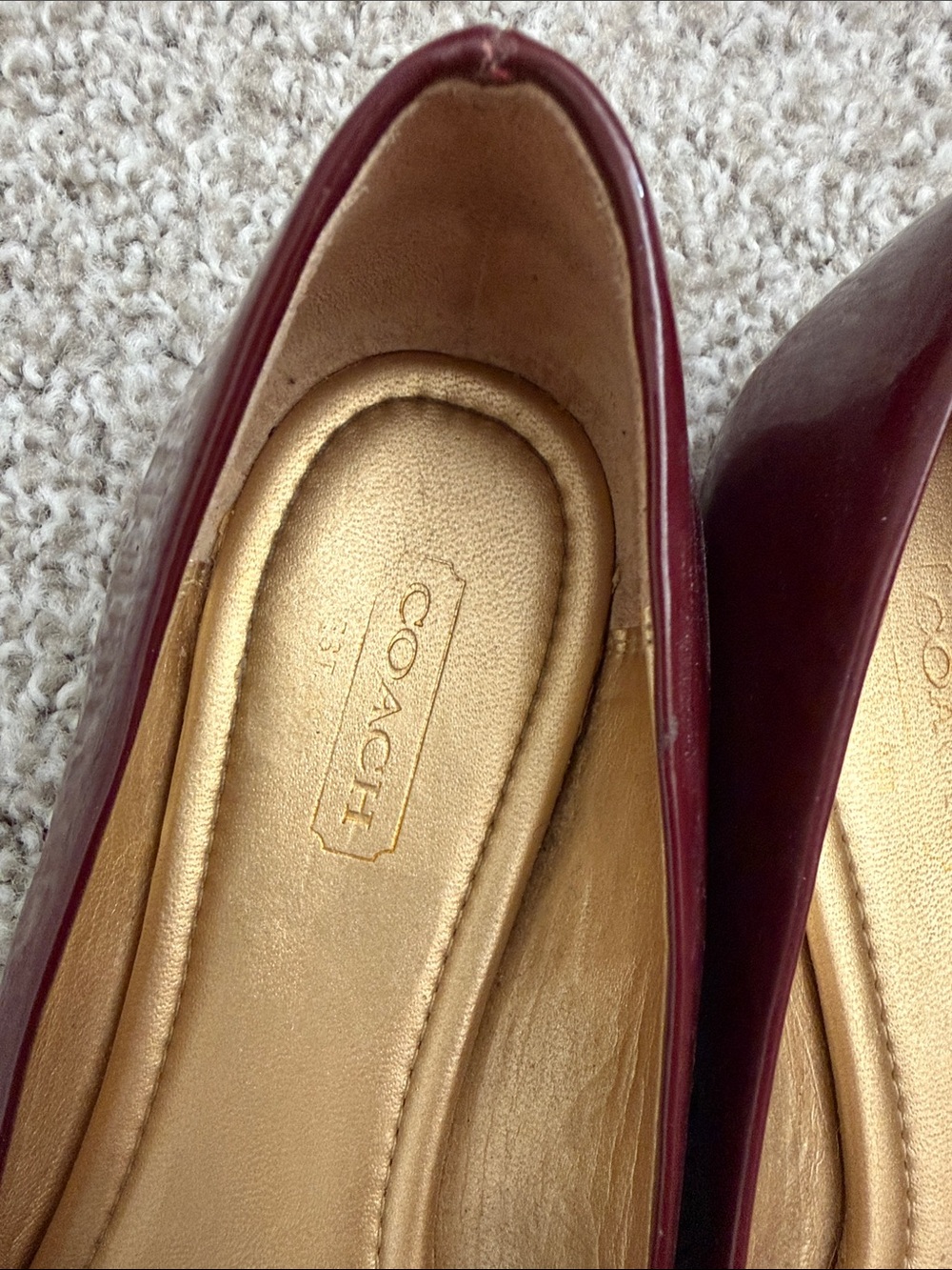 Coach Oneida Women's Burgundy Patent Pointed Toe Flats with Gold Logo - Picture 3 of 9